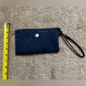 Vintage Y2K Coach Navy Blue Wristlet with Black Strap